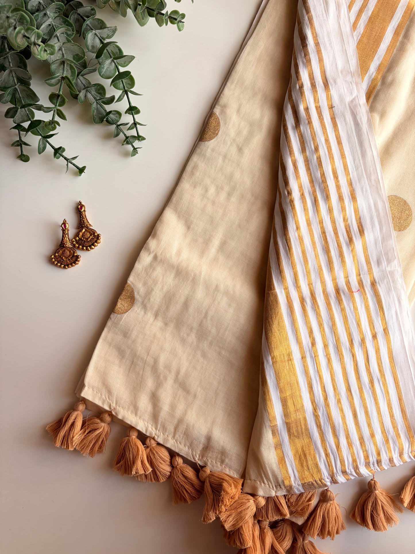 Kerala Mul Cotton Saree