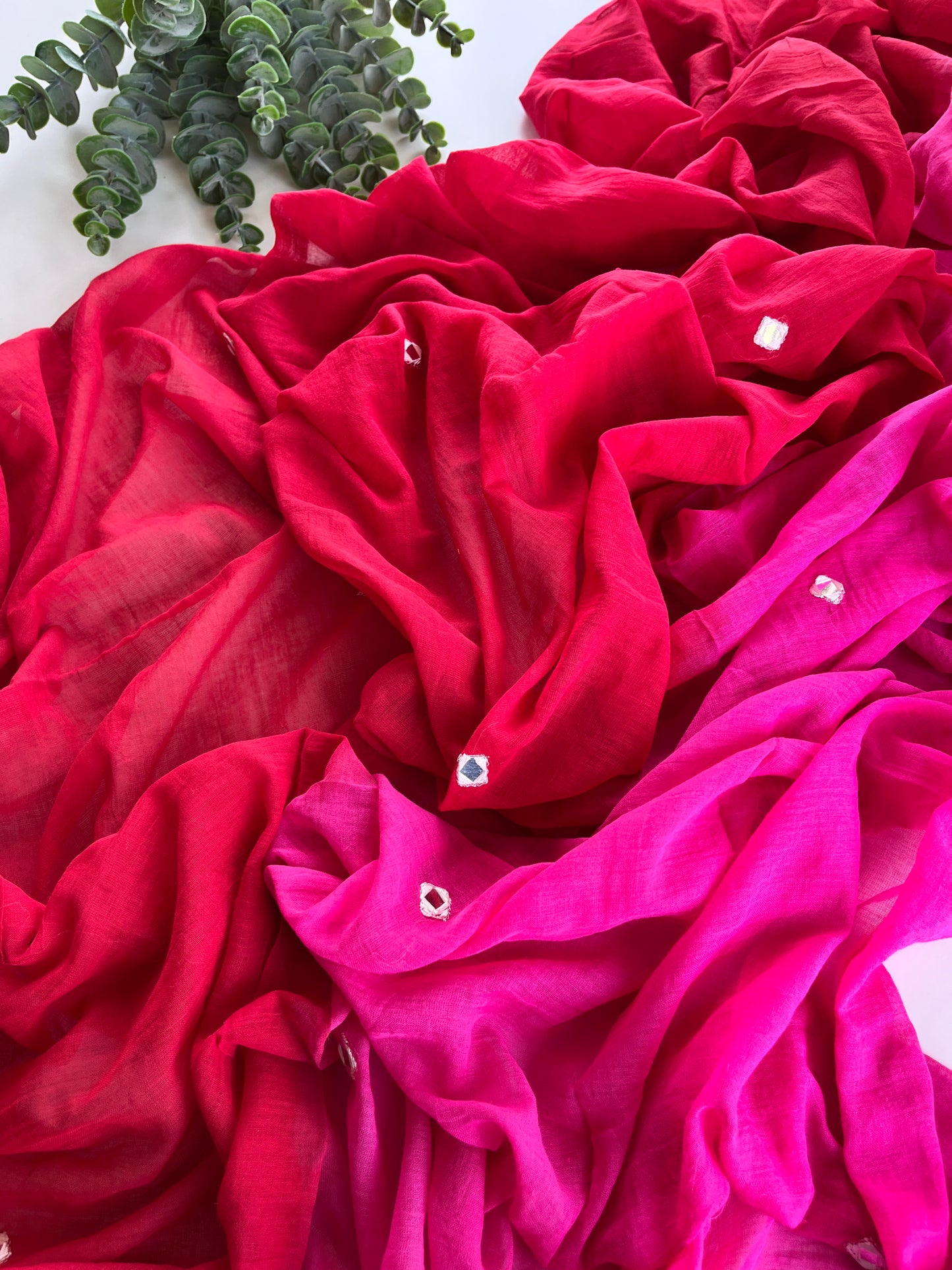 Double Shaded Red Mul cotton Saree