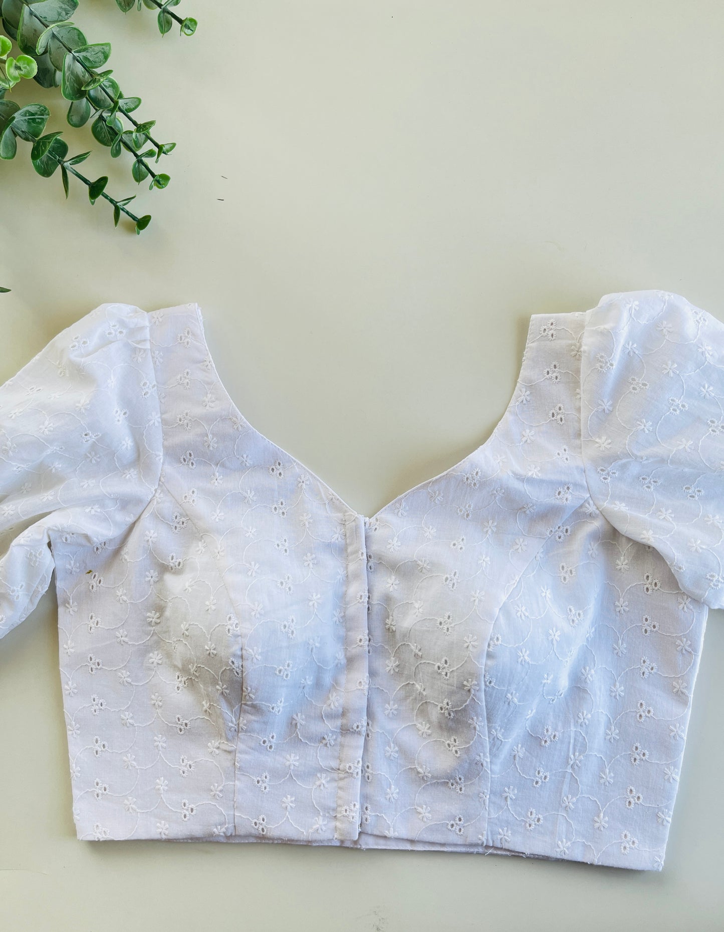 White Hakoba blouse