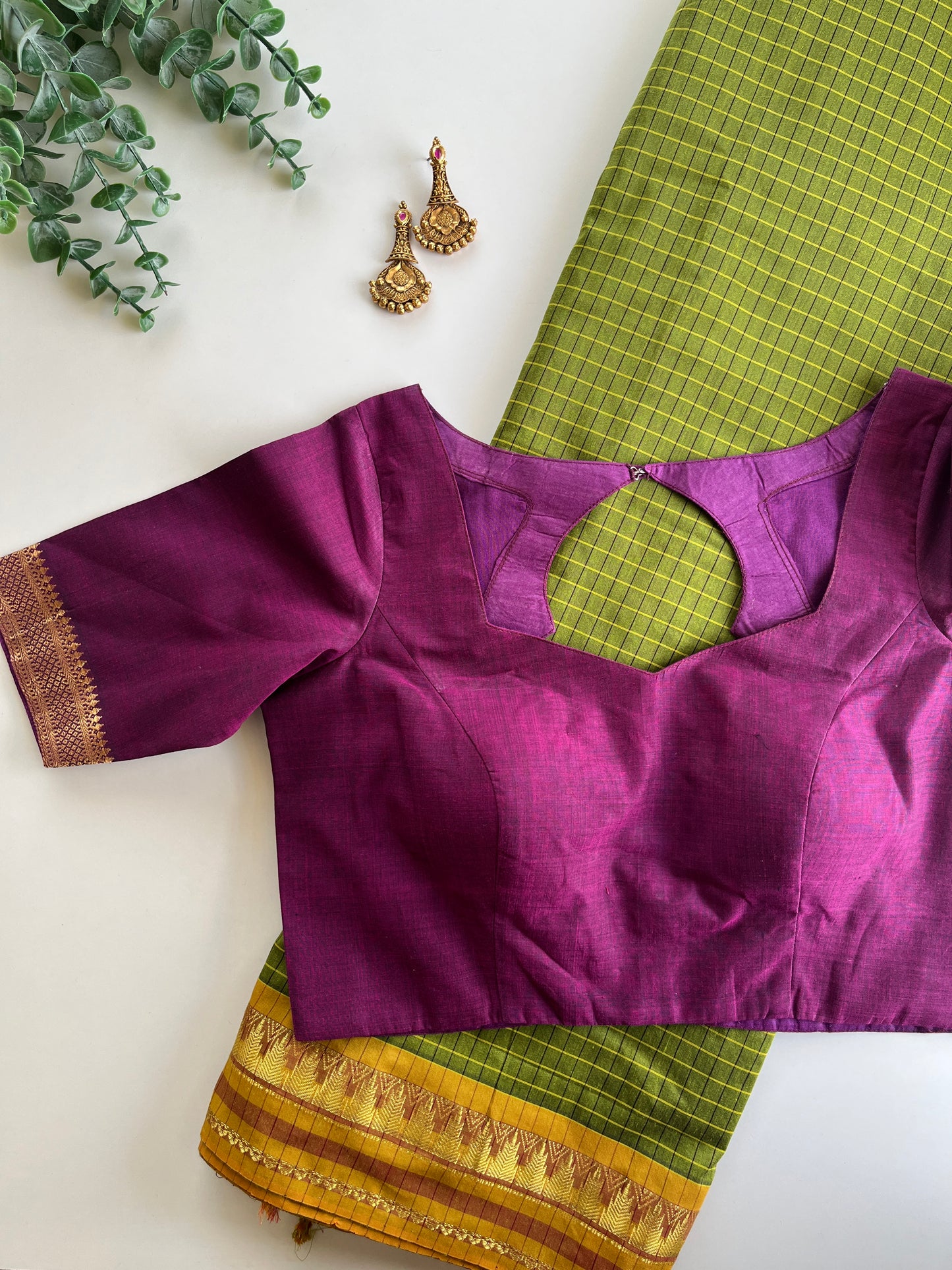 Kattam Saree & Purple Border Blouse