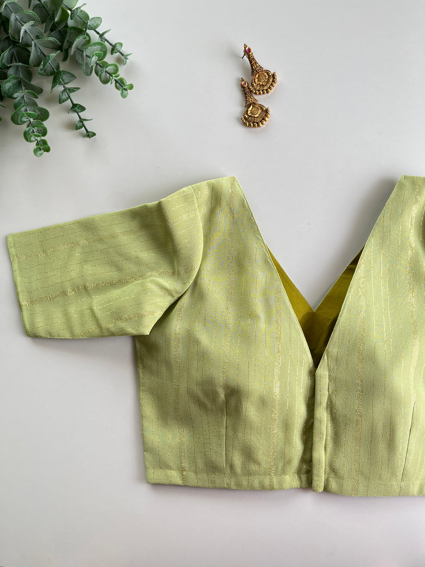 Zoya Blouse in Light Pastel Green