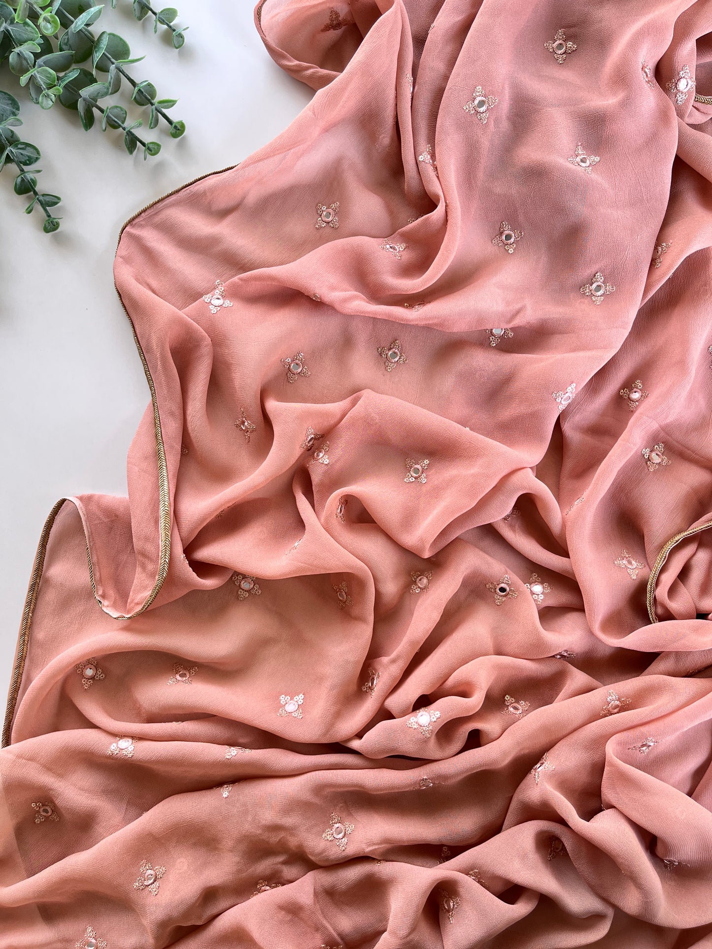 Farah in Rose Gold Shade
