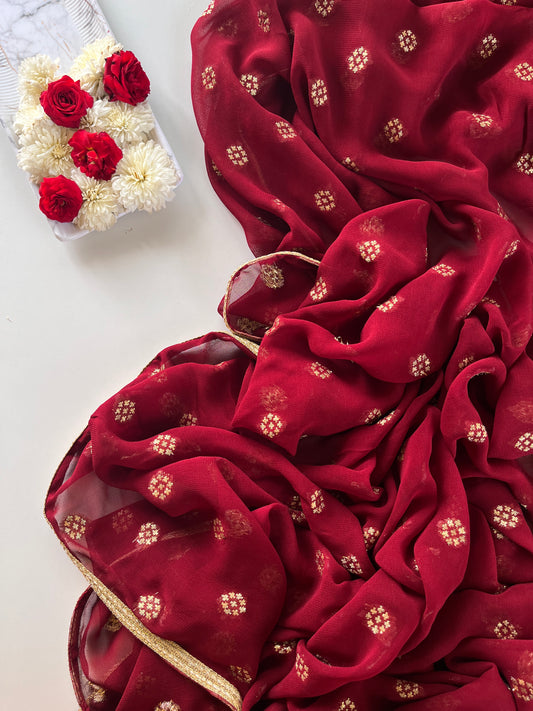 Inaya in Maroon