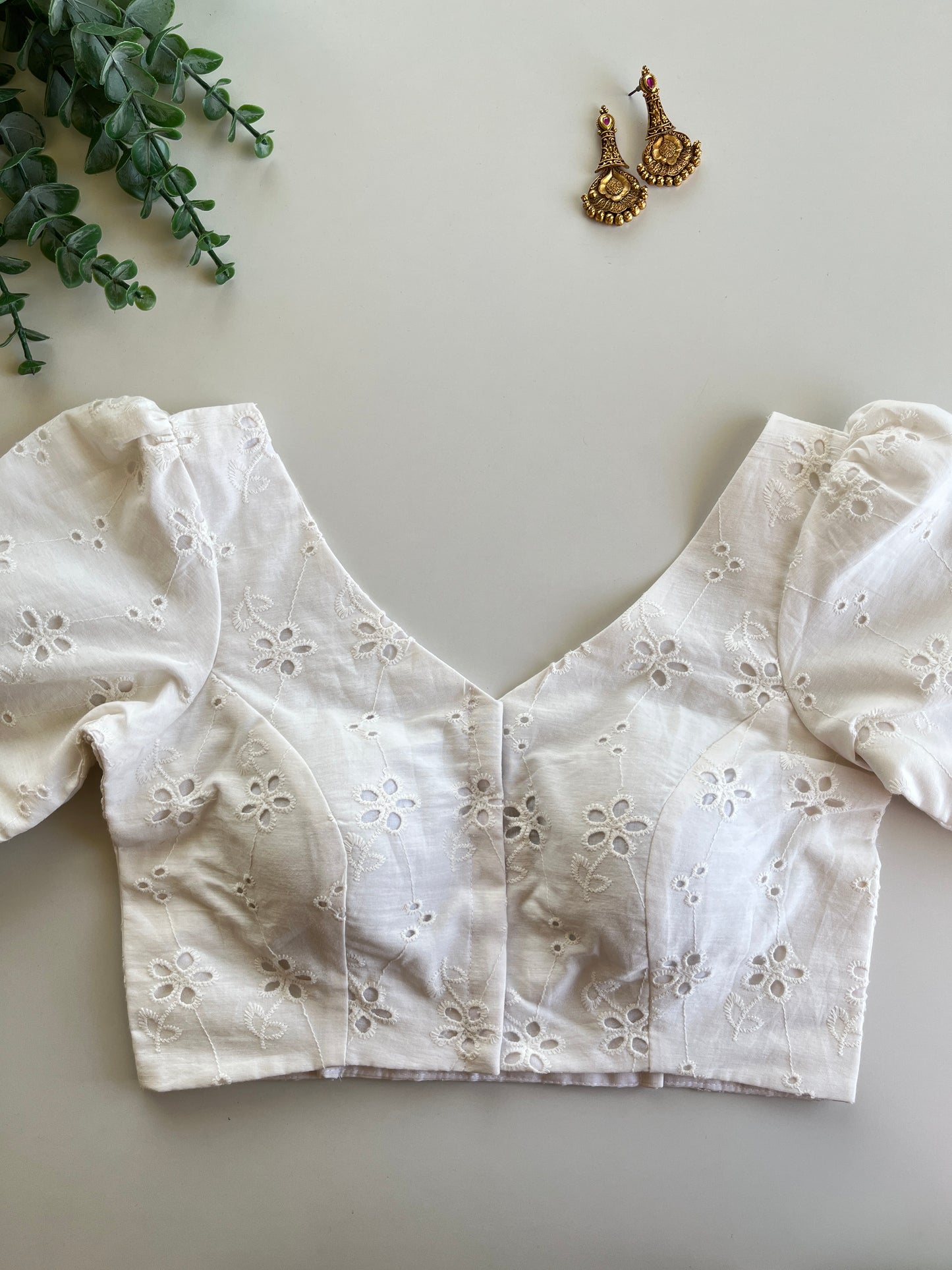 White Hakoba blouse