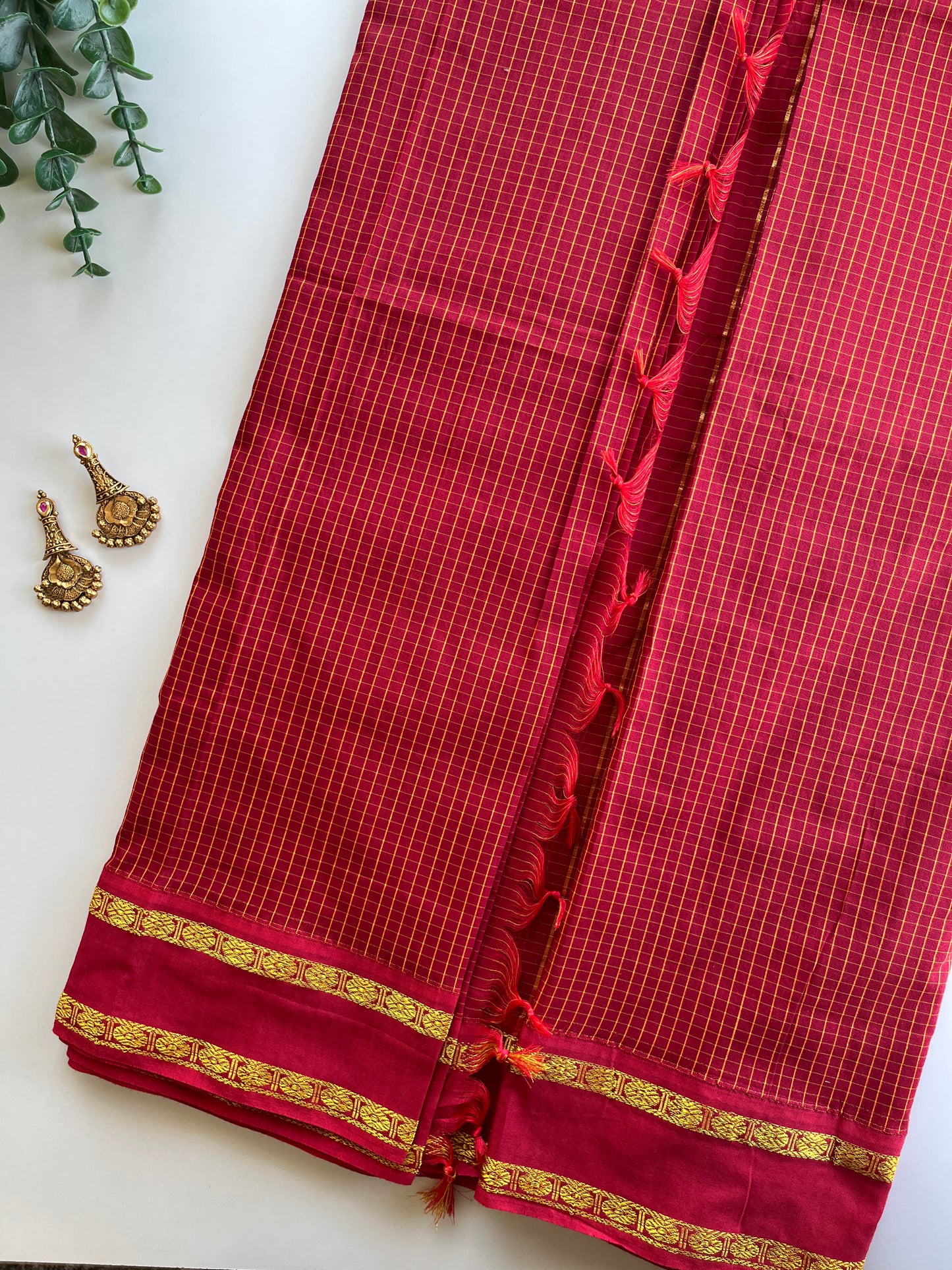 Kattam Saree in Maroon