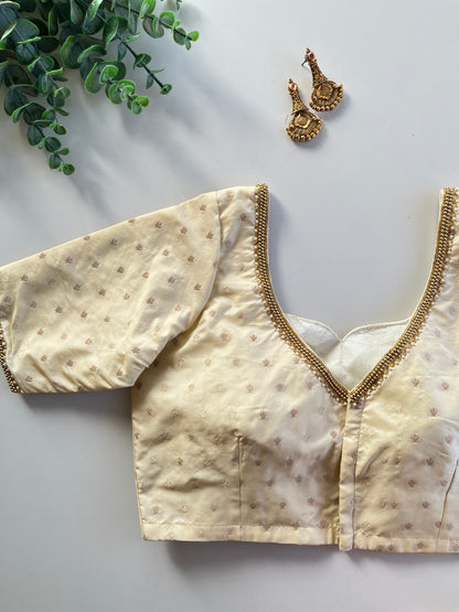 Off-White Minimal Handwork Blouse