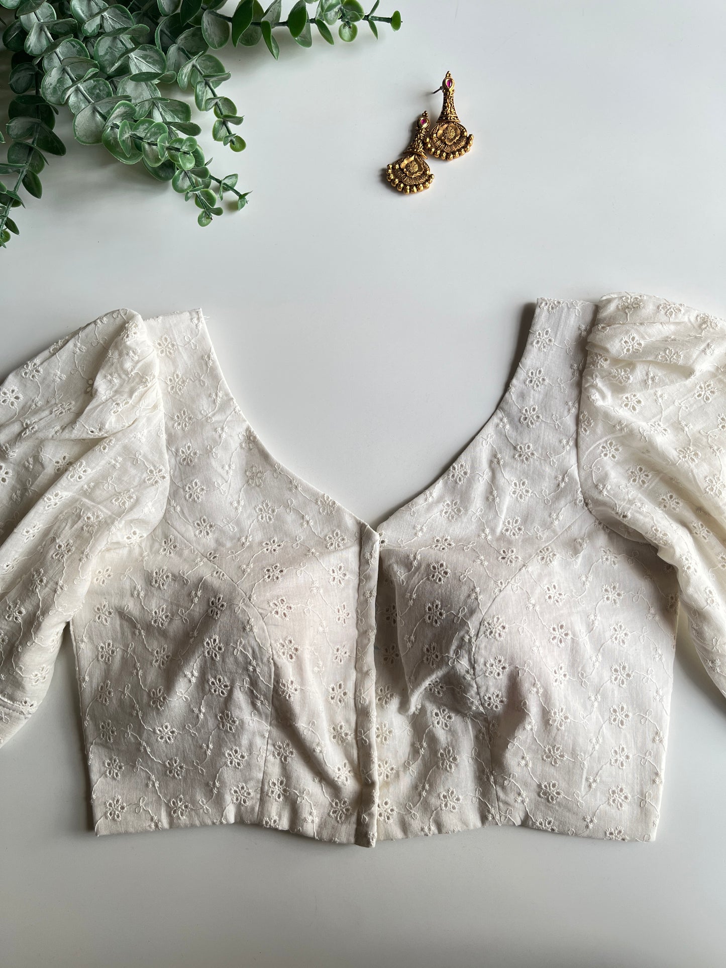 White Hakoba blouse