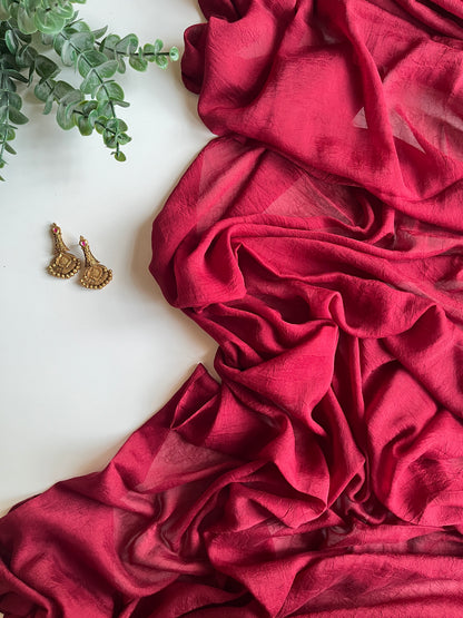 Huda in Maroon