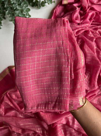 Naira in Mauve