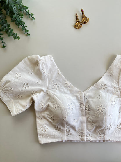 White Hakoba blouse