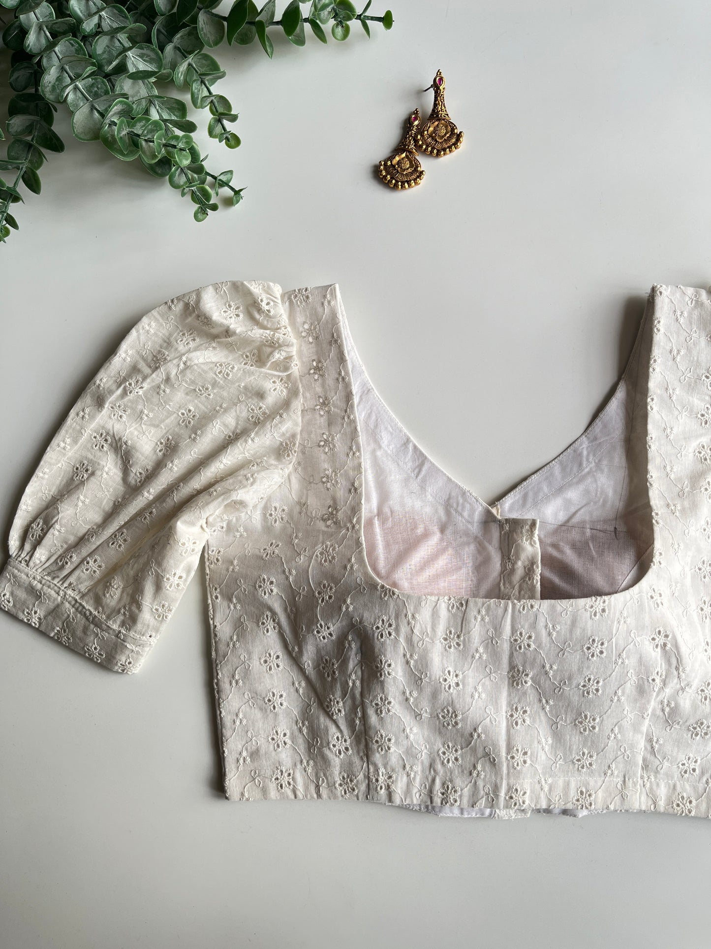 White Hakoba blouse